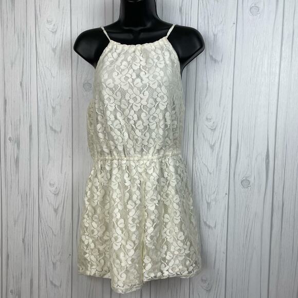 Miami cream lace romper size medium - Picture 1 of 9